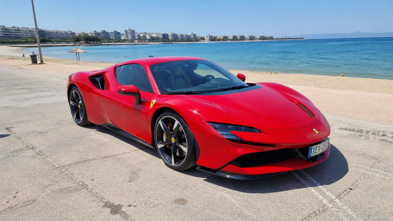 Aten flygplatsupphämtning specialerbjudande Ferrari SF90 Stradale sportbil